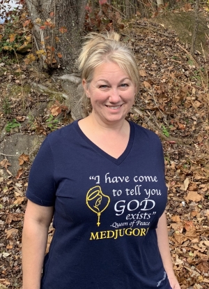 Medjugorje &quot;God exists&quot; V-neck T-shirt